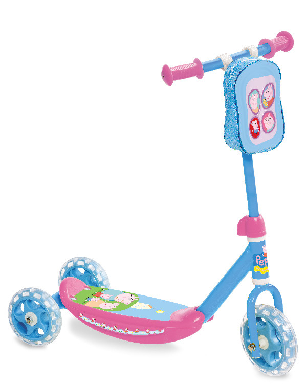 the tricycle with Peppa Pig bag