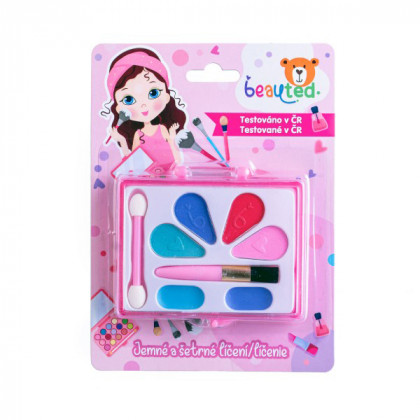 A set of children's make-up beauted smal